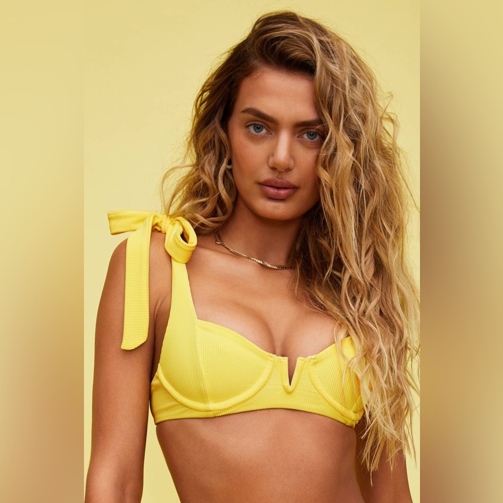 BEACH RIOT Core Collection Blair Top Lemon Yellow, Size Large, $118